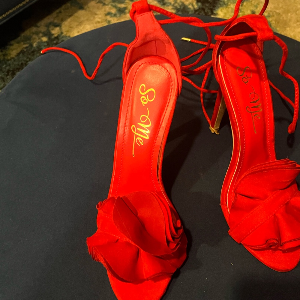 So Me Vibrant Red Heels size 7.5